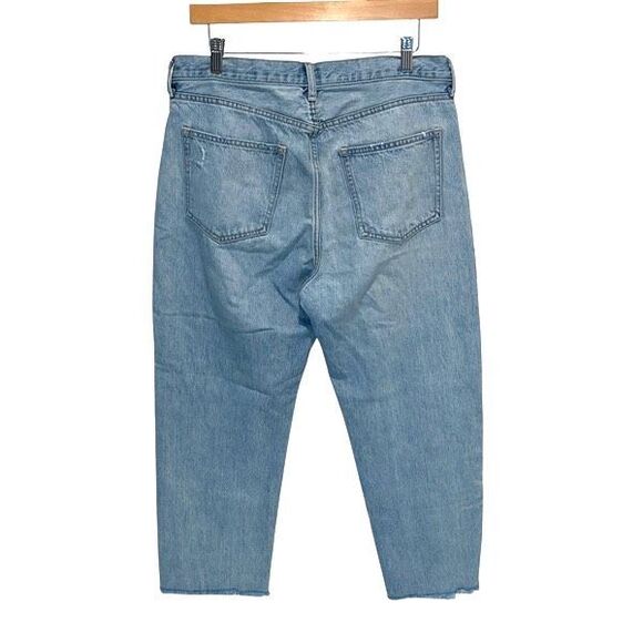 Gap Cropped Boyfriend Denim Jeans 10/30R Light Wash - Picture 3 of 9